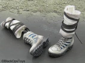 Apexplorers - Ice & Laser - White Snow Shoes w/Gaiters (Peg Type)