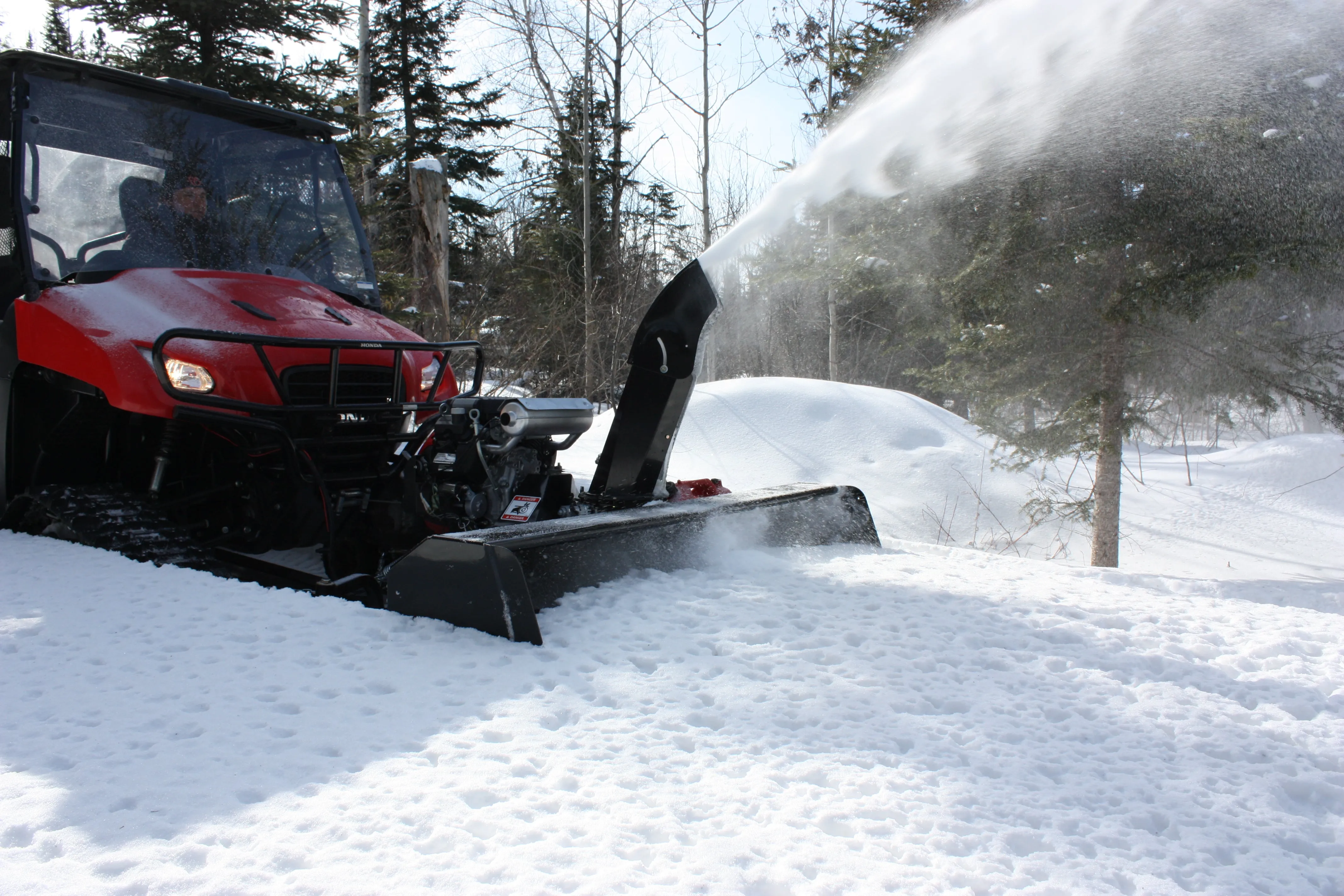 Bercomac Universal Mount Berco 72" Vantage Snowblower For UTV-22 HP Honda Engine