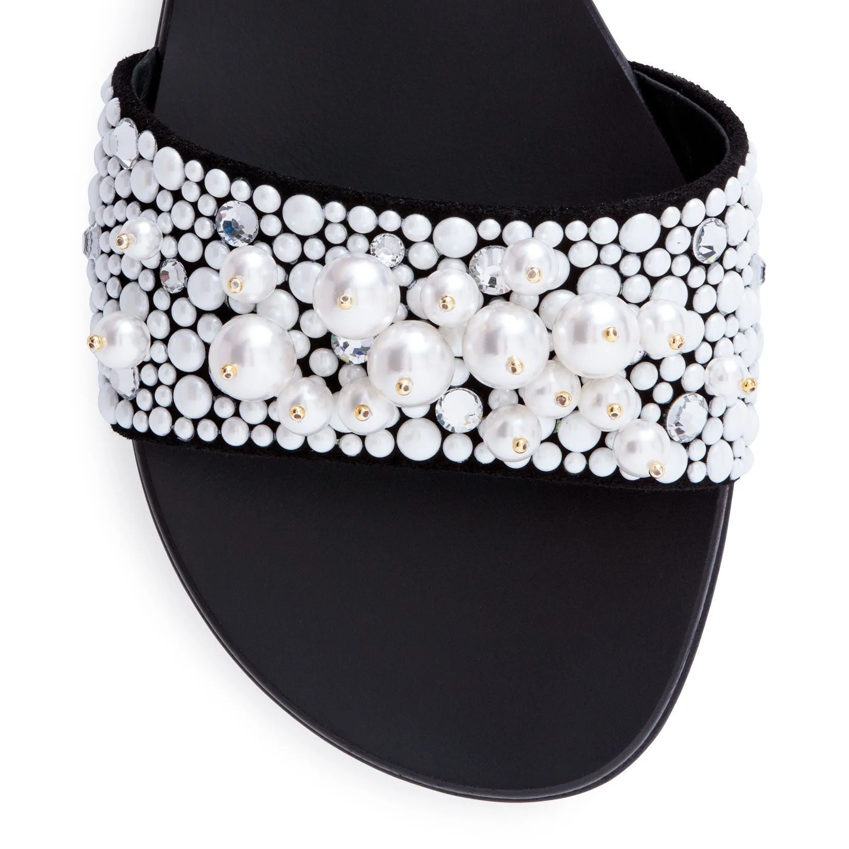 Black 10 pearl slide flats