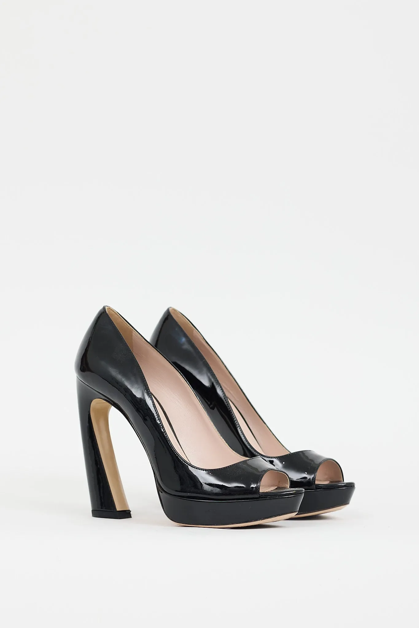 Black Patent Curved Heel Pump