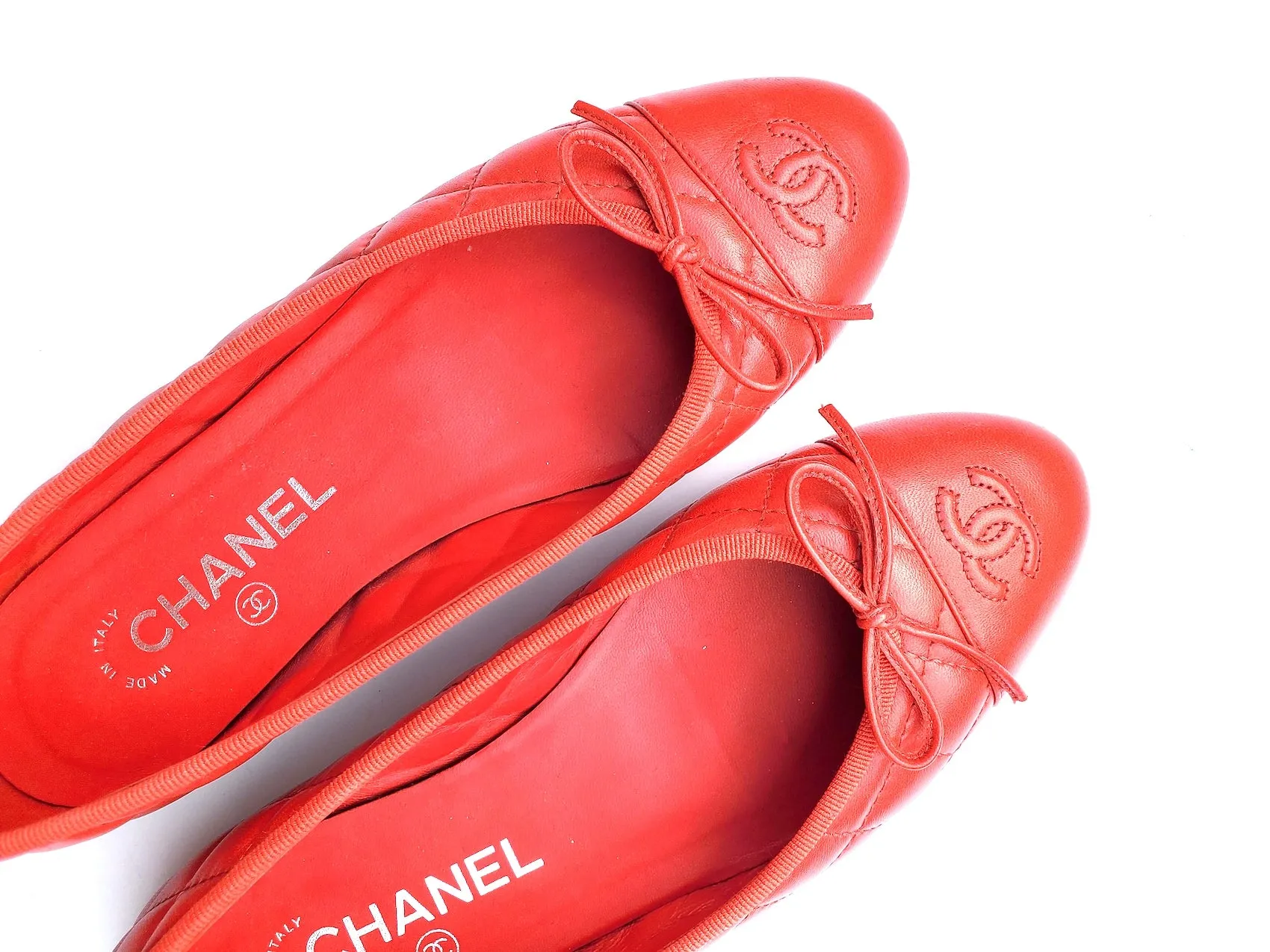 CHANEL 18A Red Quilted CC Logo Classic Ballet Flats 37.5C