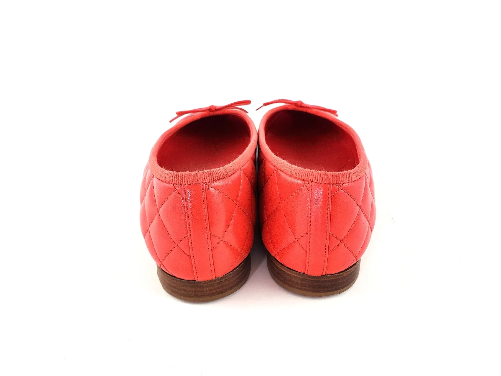 CHANEL 18A Red Quilted CC Logo Classic Ballet Flats 37.5C