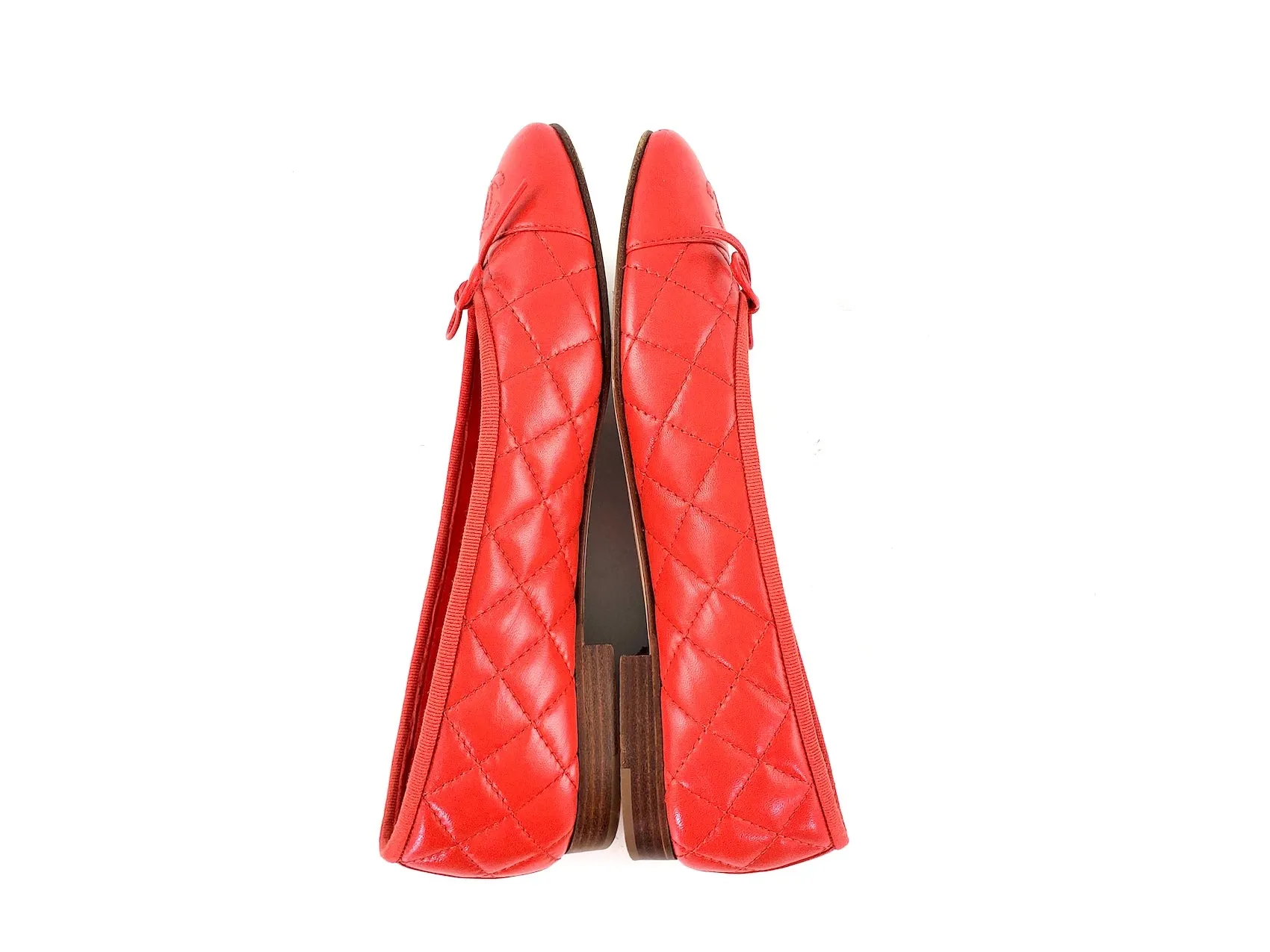 CHANEL 18A Red Quilted CC Logo Classic Ballet Flats 37.5C