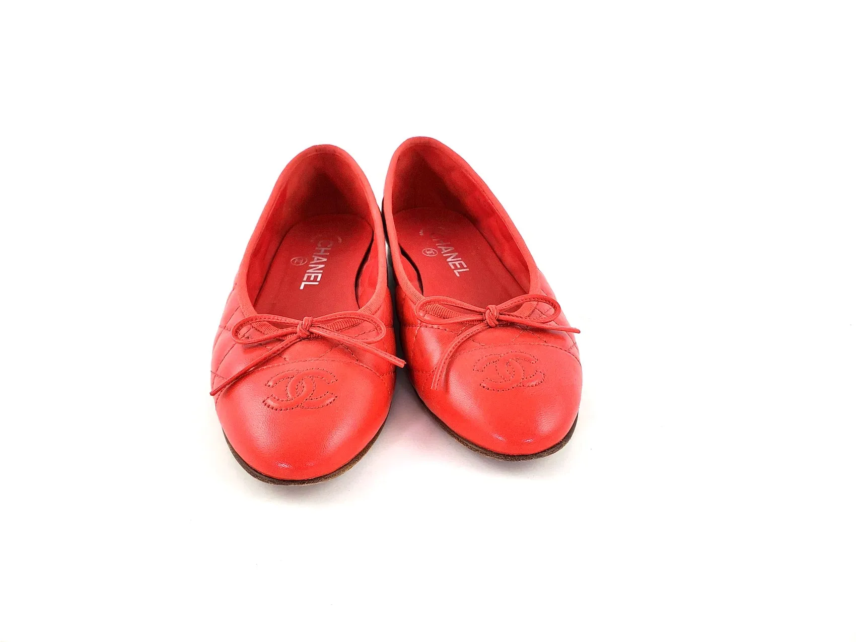 CHANEL 18A Red Quilted CC Logo Classic Ballet Flats 37.5C