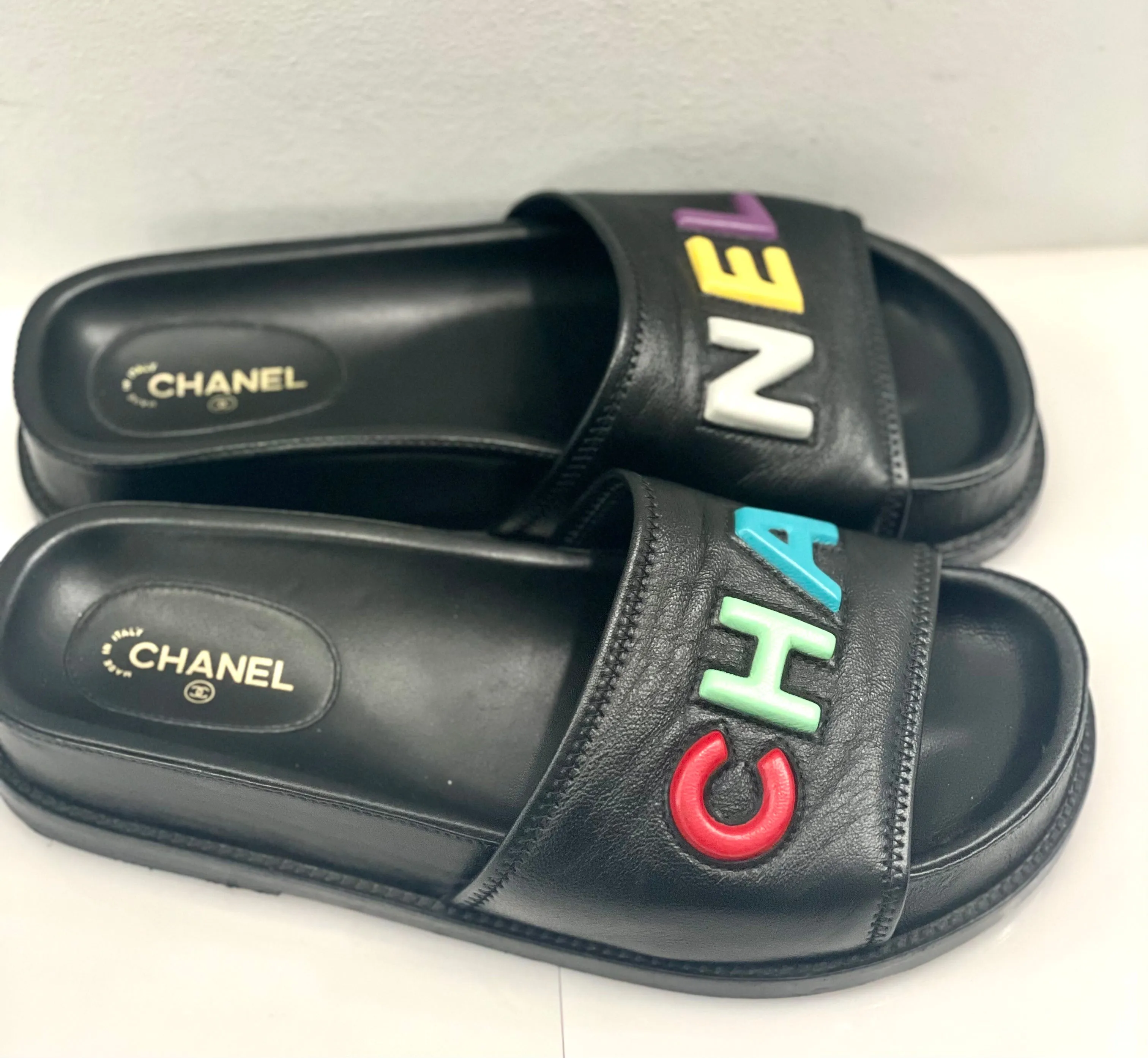 CHANEL LAMBSKIN CHA-NEL SANDLAS MULES