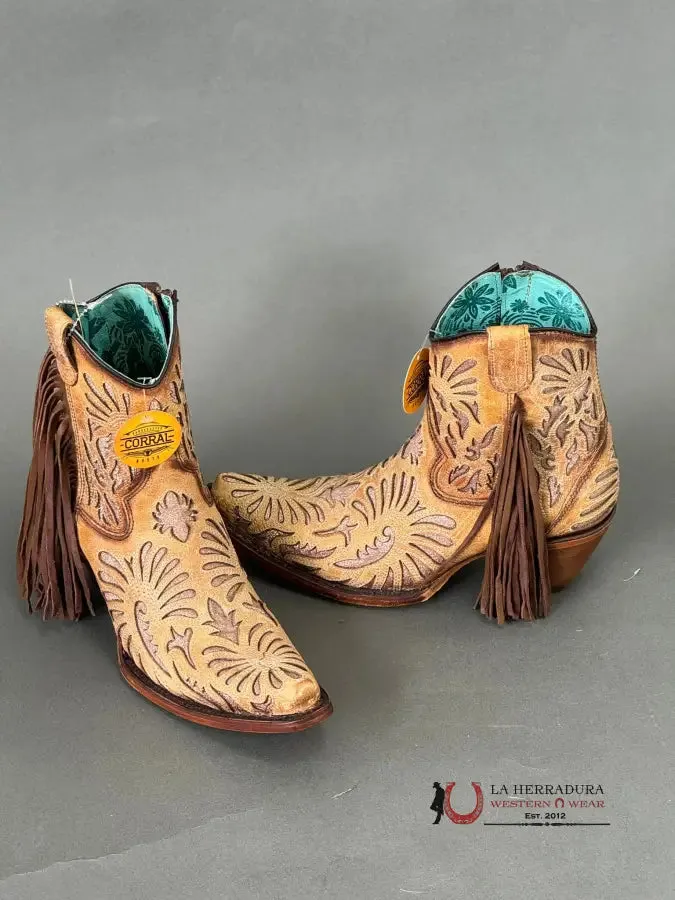 CORRAL SHORT BOOT LD SAND/SILVER INLAY & EMBROIDERY & FRINGES SHORT BOOT