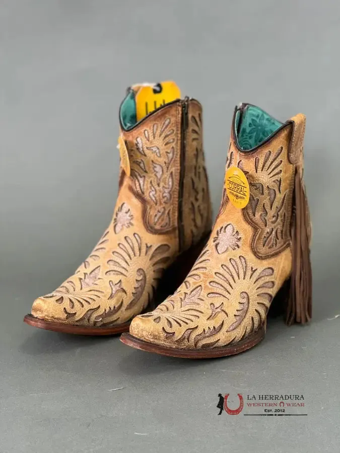 CORRAL SHORT BOOT LD SAND/SILVER INLAY & EMBROIDERY & FRINGES SHORT BOOT