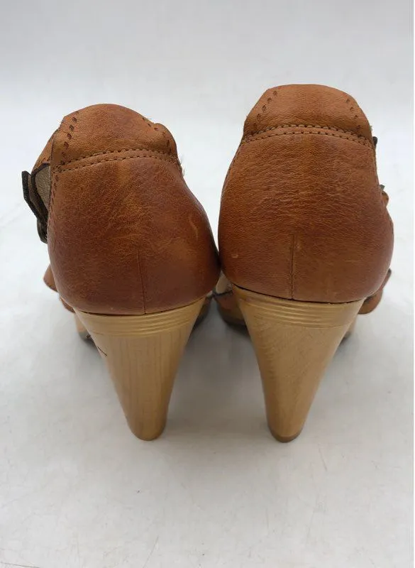 Frye Women's 73496 Brown Strappy Heels - Size 8M