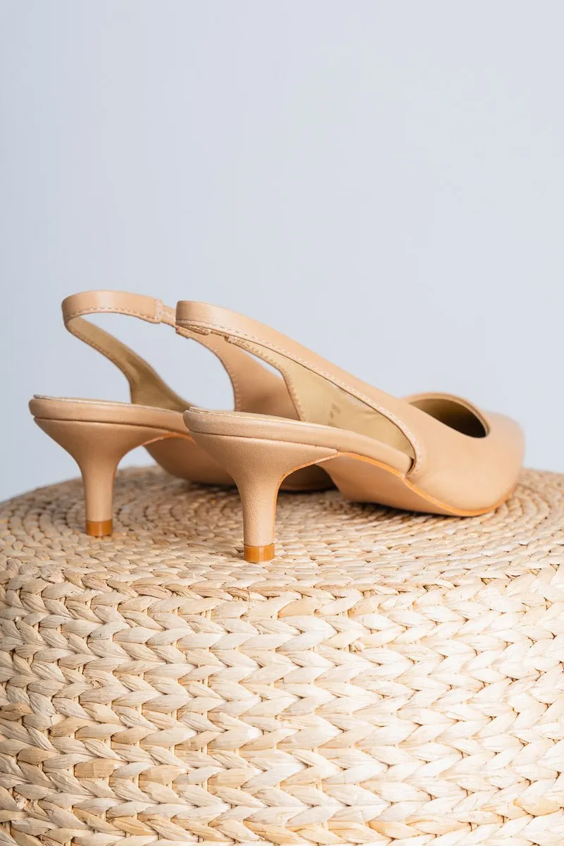 Grazia pointed toe kitten heel natural