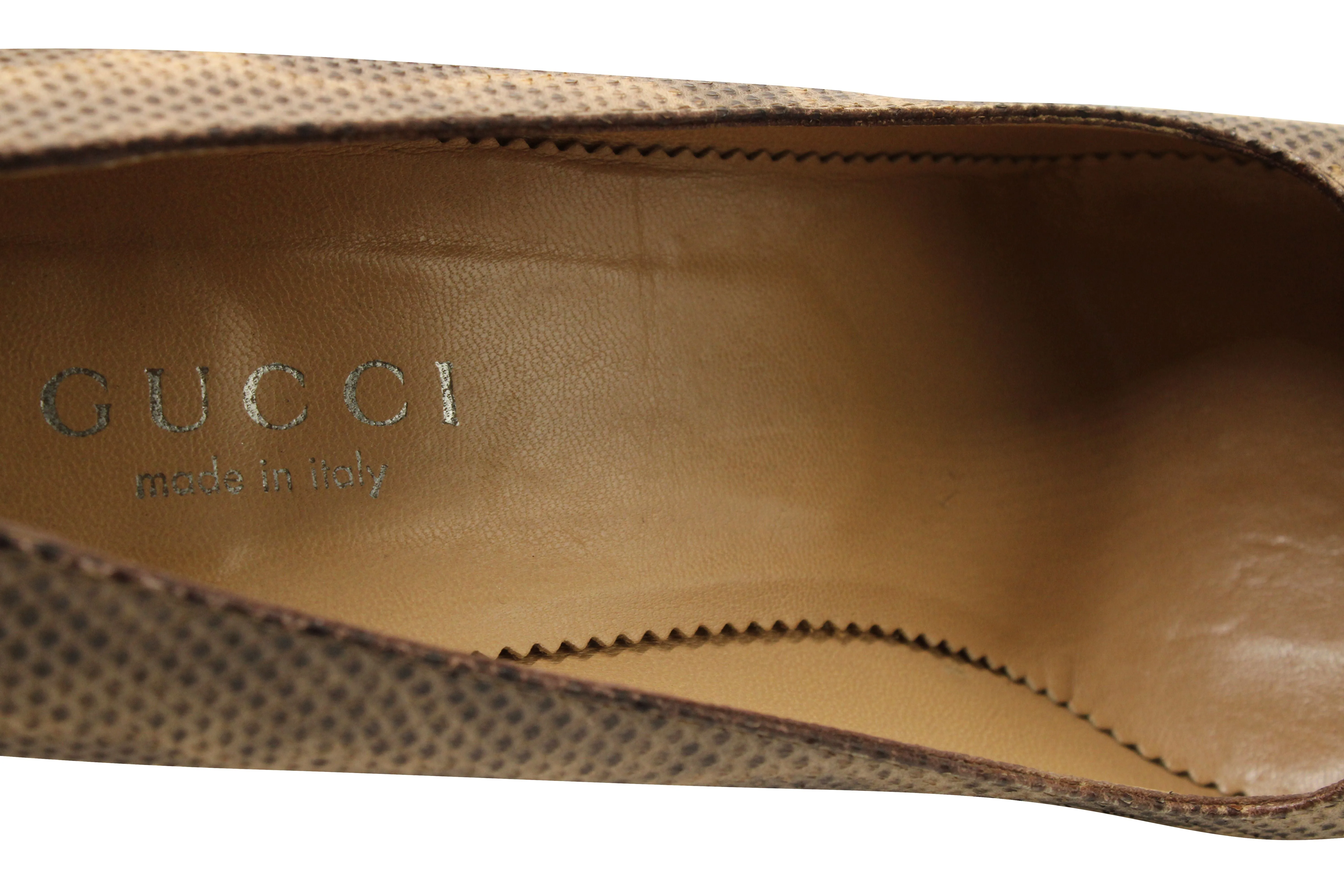 Gucci Snakeskin Print Pointed Pumps in Multicolor Leather