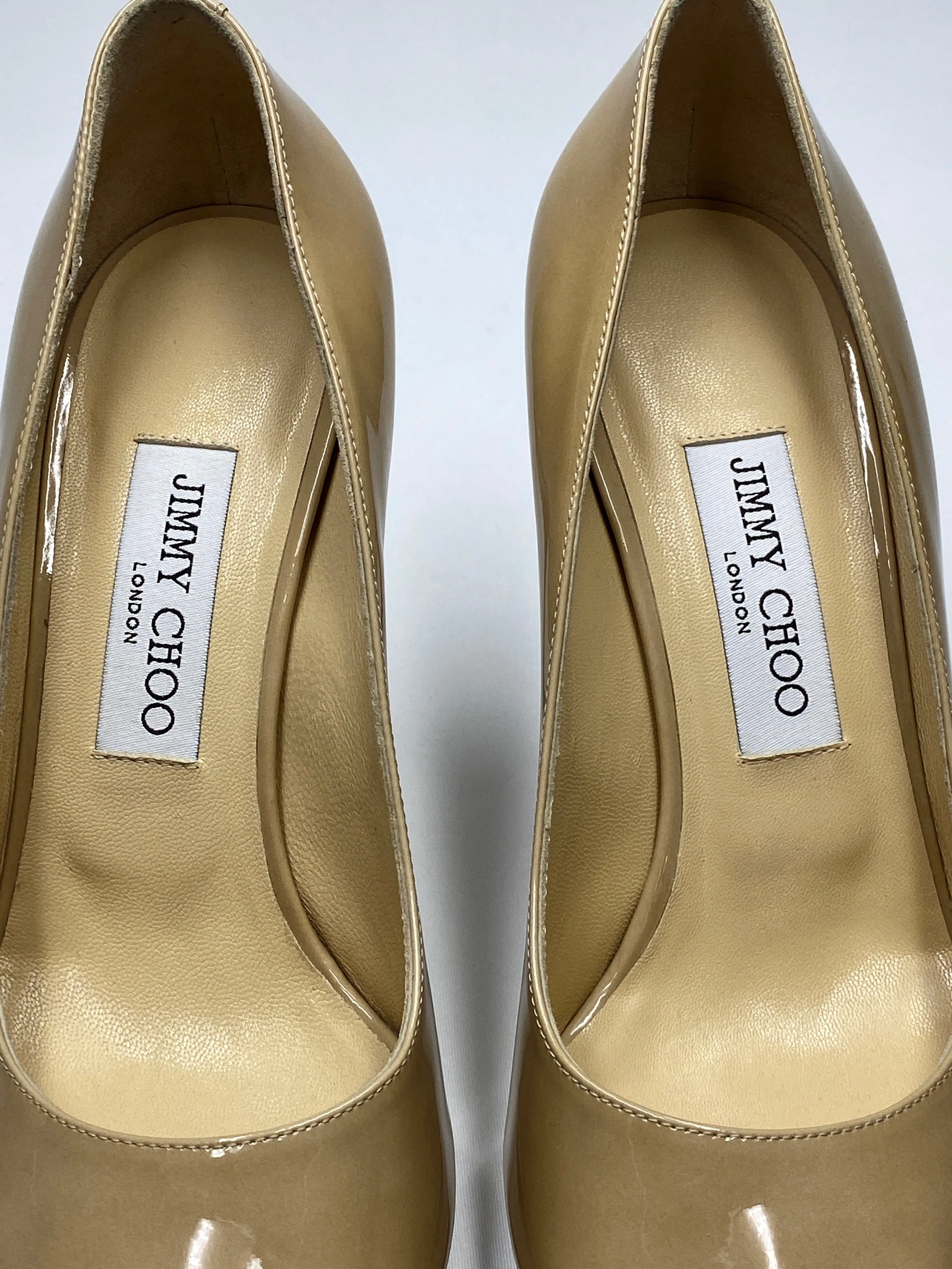 JIMMY CHOO - LUNA NUDE PATENT LEATHER PEEP TOE PLATFORM PUMPS  - SZ 38 - NEW IN BOX