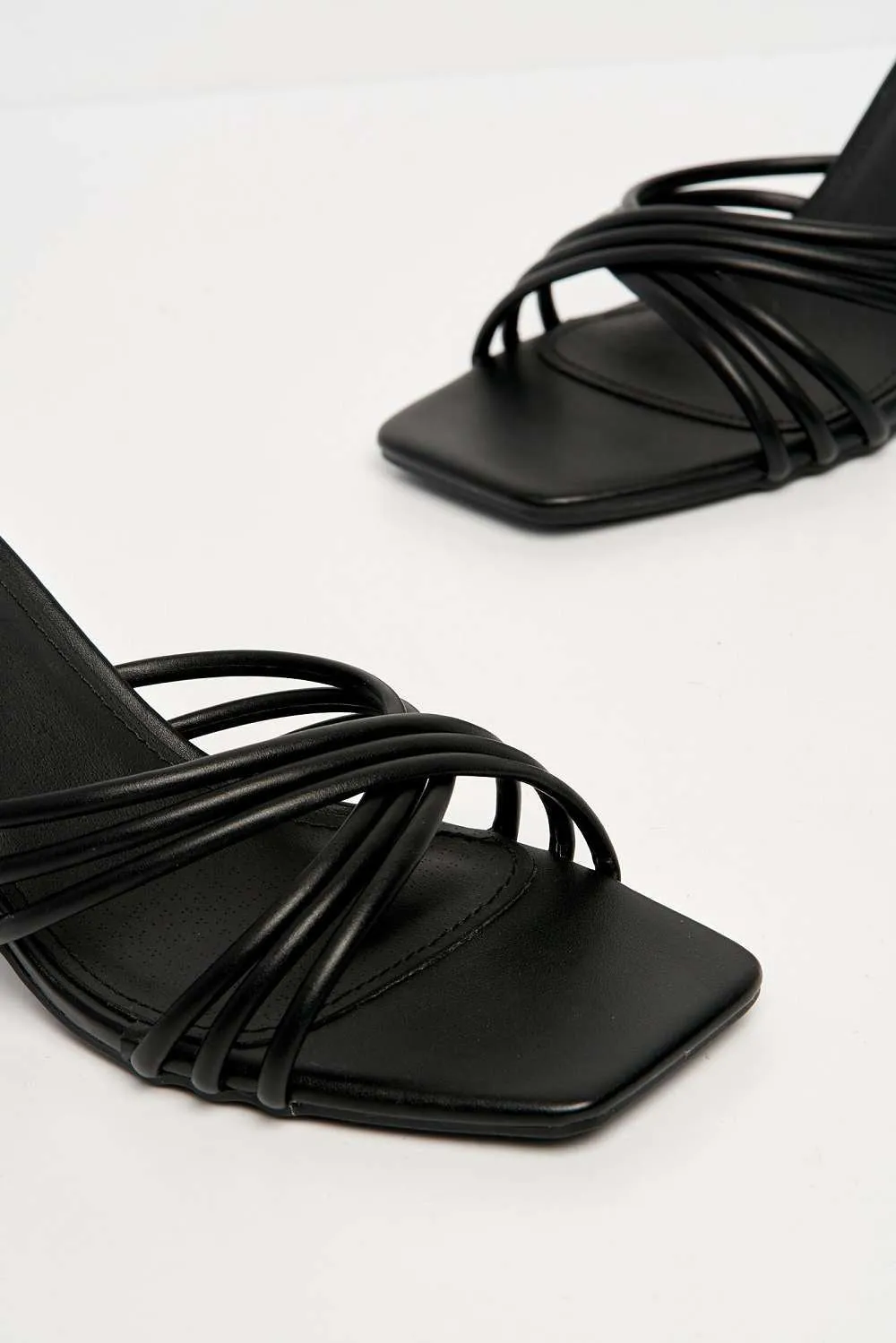 Keylani Crossover Strappy Lace Up Block Heel Sandal in Black