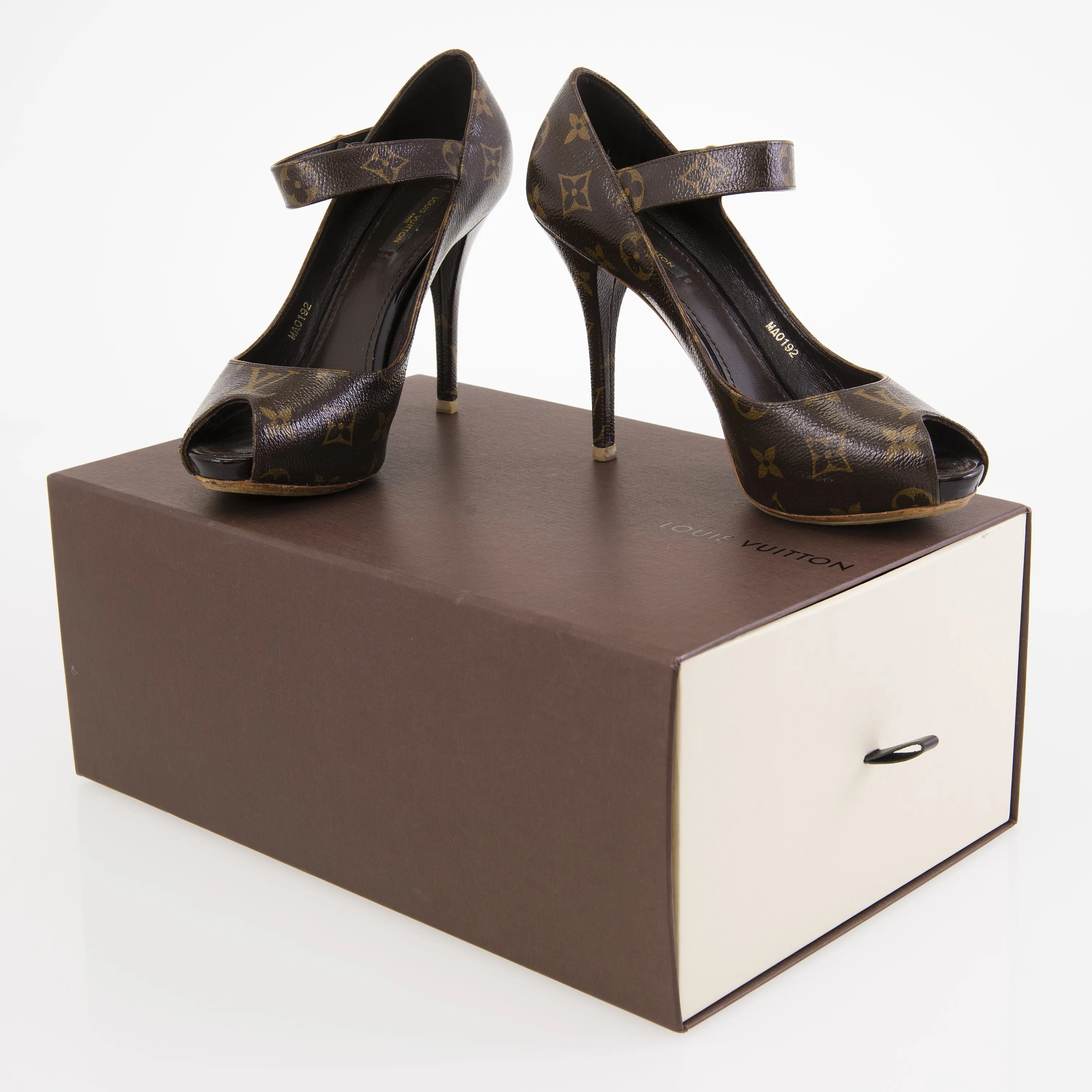 LOUIS VUITTON MONOGRAM RITUAL MARY JANE PEEP TOE PUMPS