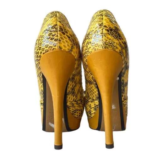 NEW FENDI Yellow & Black Python Leather Bow, Peep Toe Platform Pumps, Size 38