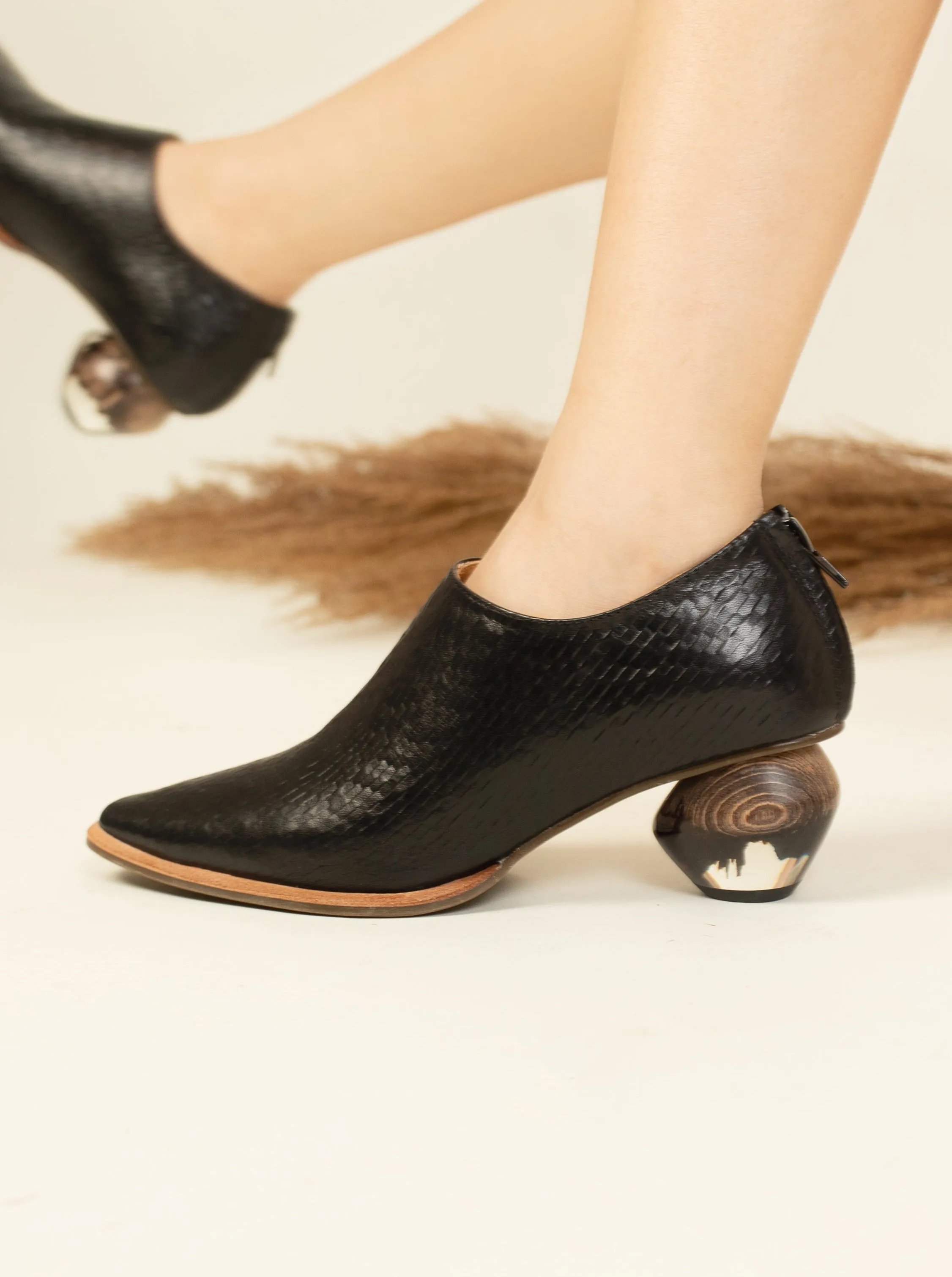 Pointed Ground Heels