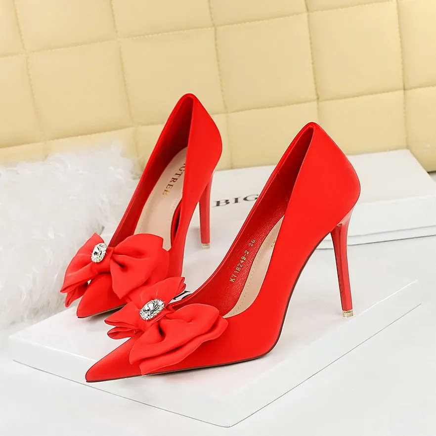 Shallow mouthed pointed satin bow high heels