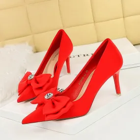 Shallow mouthed pointed satin bow high heels